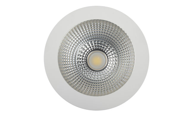 華輝照明專業(yè)生產(chǎn)LED筒燈，COB筒燈，全國行業(yè)領(lǐng)先，服務(wù)過全國各類工程達(dá)2000家。