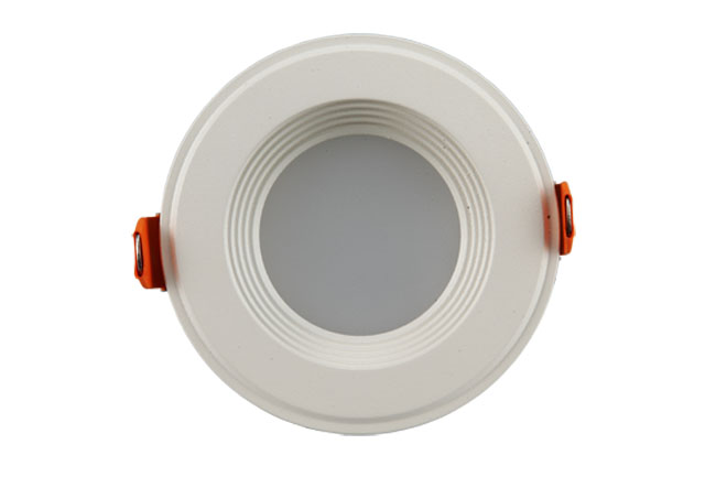 華輝照明專業(yè)生產(chǎn)LED筒燈，COB筒燈，全國(guó)行業(yè)領(lǐng)先，服務(wù)過全國(guó)各類工程達(dá)2000家。