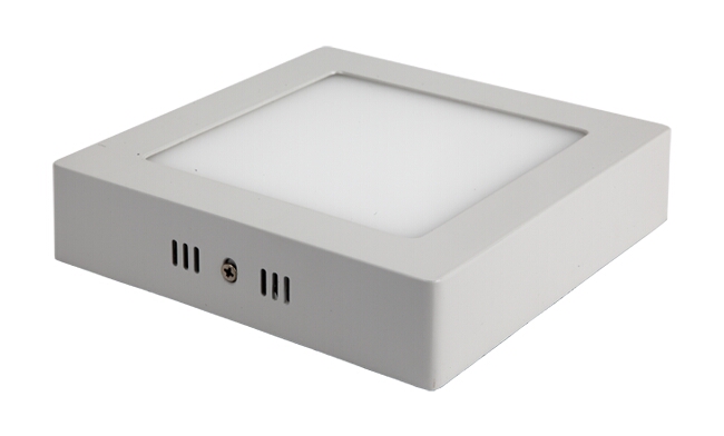 華輝照明產(chǎn)品有：面板燈,led面板燈,面板燈廠家,直發(fā)光面板燈，側(cè)發(fā)光面板燈高P無頻閃LED面板燈，光效均勻、柔和，無眩光。