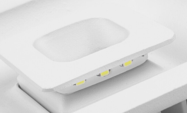 華輝照明專(zhuān)業(yè)LED筒燈廠家，標(biāo)準(zhǔn)的流程與質(zhì)檢程序確保COB筒燈質(zhì)量穩(wěn)定如一。