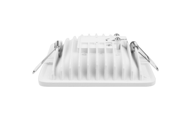 COB筒燈燈體保用5年，驅(qū)動(dòng)保用2年，光源使用30000小時(shí)。