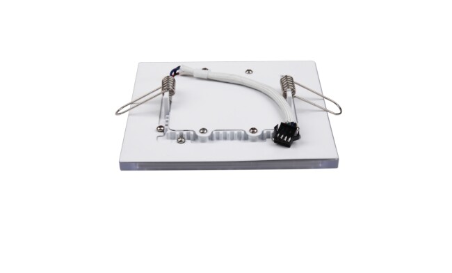 華輝照明成立于1987年，是一家專業(yè)生產(chǎn)面板燈,led面板燈,面板燈廠家,直發(fā)光面板燈，側(cè)發(fā)光面板燈的大型企業(yè)。