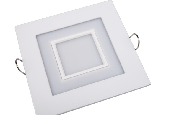 選擇華輝照明面板燈,led面板燈,面板燈廠家,直發(fā)光面板燈，側(cè)發(fā)光面板燈，造就高端大氣上檔次氛圍。