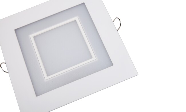 選擇華輝照明面板燈,led面板燈,面板燈廠家,直發(fā)光面板燈，側(cè)發(fā)光面板燈，造就高端大氣上檔次氛圍。