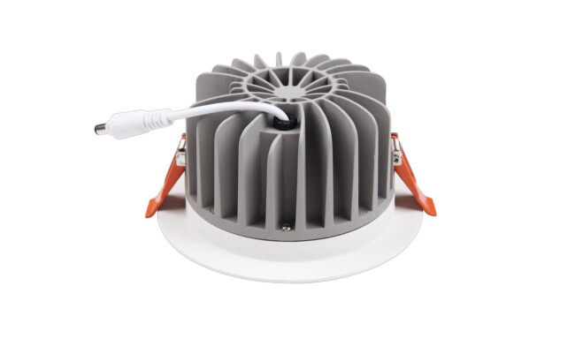 廣東筒燈，led筒燈，筒燈廠家，COB筒燈知名品牌華輝照明，公司產(chǎn)品通過3C、CE、UL、VDE等國內(nèi)外權(quán)威認(rèn)證。