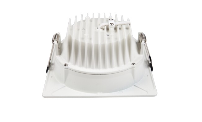 廣東筒燈，led筒燈，筒燈廠家，COB筒燈知名品牌華輝照明，公司產(chǎn)品通過3C、CE、UL、VDE等國內(nèi)外權(quán)威認證。