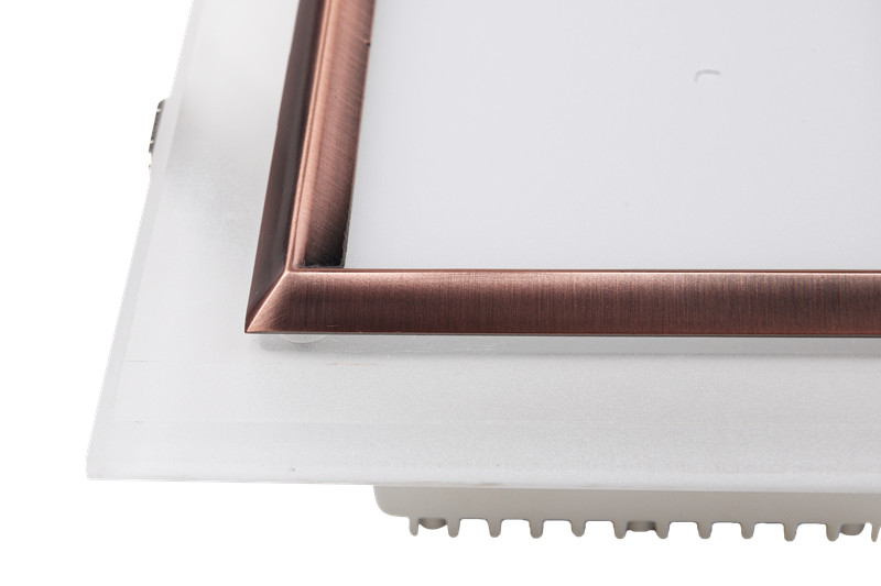 華輝照明專業(yè)生產(chǎn)LED筒燈，COB筒燈，全國行業(yè)領(lǐng)先，服務(wù)過全國各類工程達(dá)2000家。