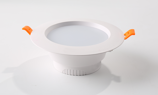 3.5"一體化雙色筒燈 調(diào)光調(diào)色LED筒燈 開孔 ¢95mm 3.5"一體化雙色筒燈 調(diào)光調(diào)色LED筒燈 開孔 ¢95mm