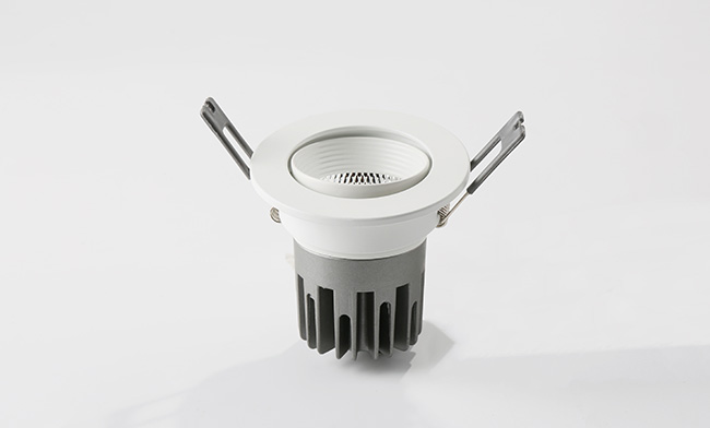 2.5寸雙色嵌燈 調(diào)光調(diào)色LED筒燈 開孔 ¢75mm 2.5寸雙色嵌燈 調(diào)光調(diào)色LED筒燈 開孔 ¢75mm